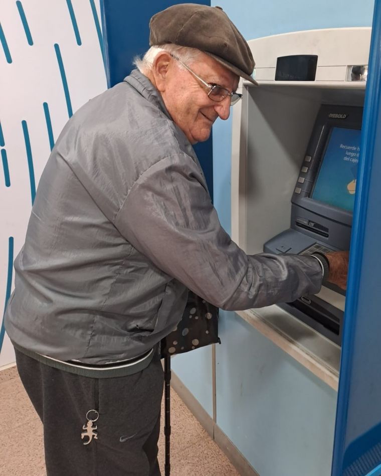 Taller de Uso y Manejo de Tecnologías para adultos mayores