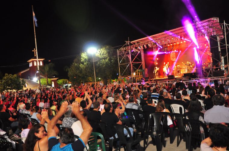 Monte Cristo se vistió de fiesta con el 4°Festival