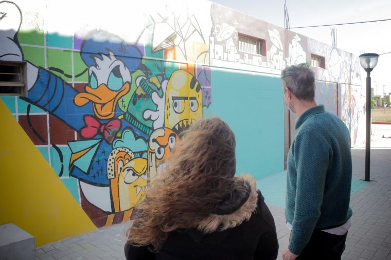 Se inauguró el Paseo de los Artistas y Artesanos 