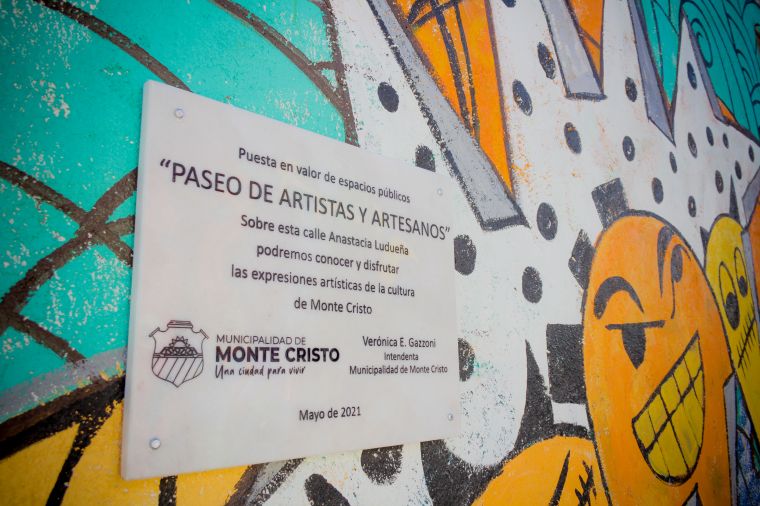 Se inauguró el Paseo de los Artistas y Artesanos 