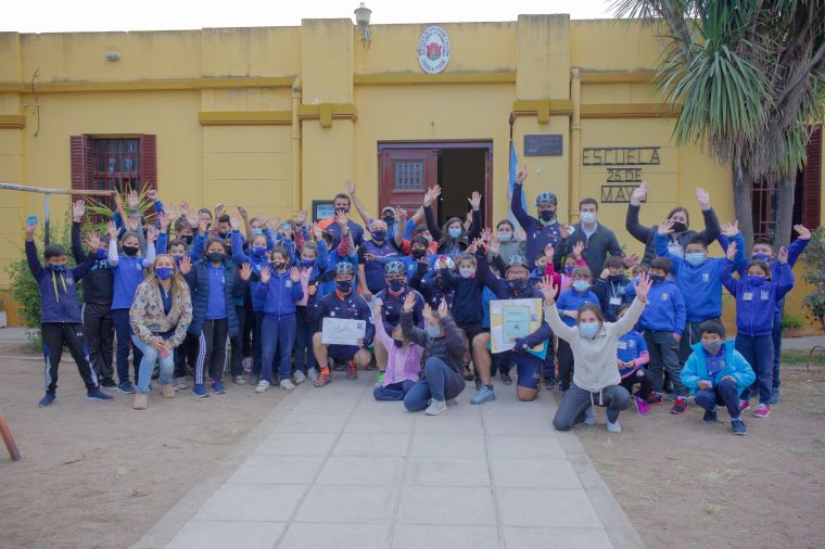 El cruce por la educación en Monte Cristo