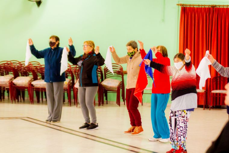 Taller de Folclore para Personas Mayores