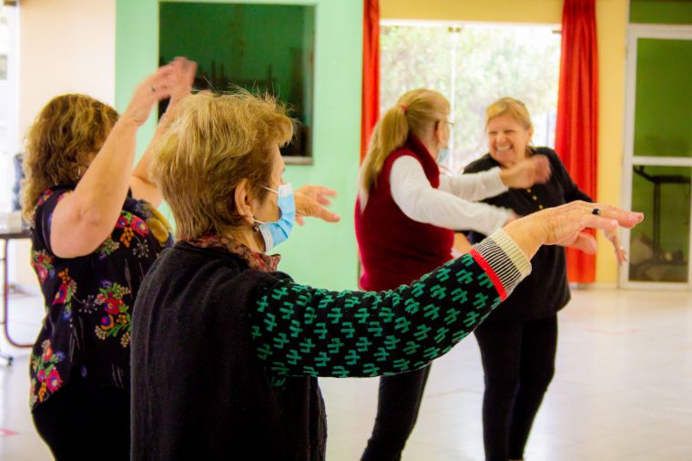 Taller de Folclore para Personas Mayores