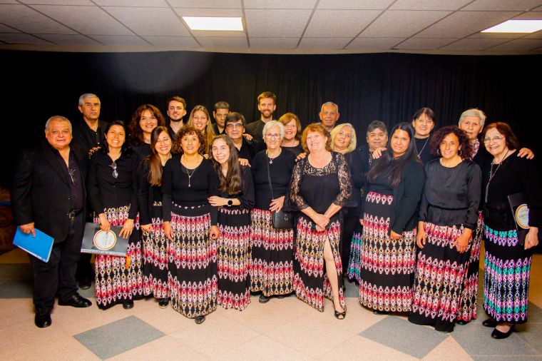 Noche de Teatro y Coro en Monte Cristo 