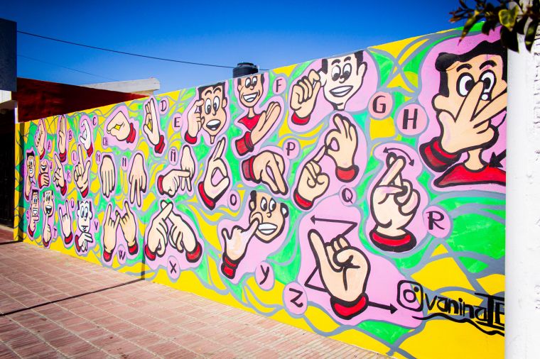 Mural Inclusivo Día Nacional de la Persona Sorda