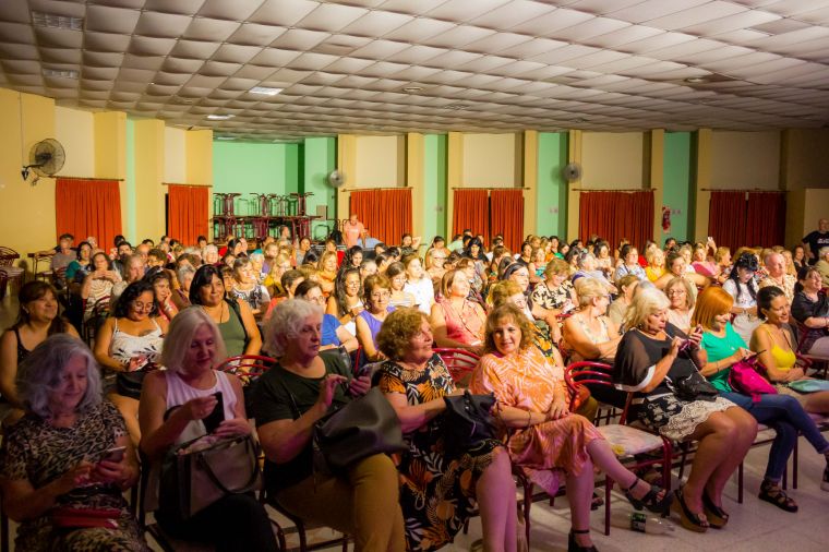 Cierre 1° Temporada Teatral y Artística de Verano en el Día de la Mujer 