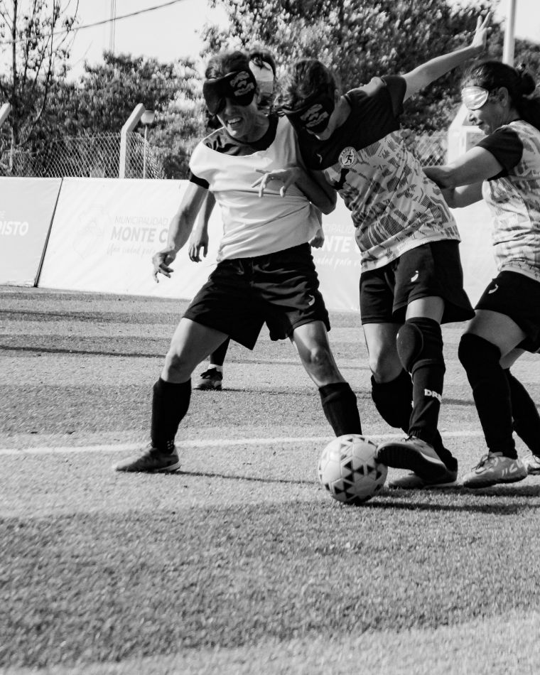 Las Murciélagas rumbo al mundial, pero antes pasaron por Monte Cristo