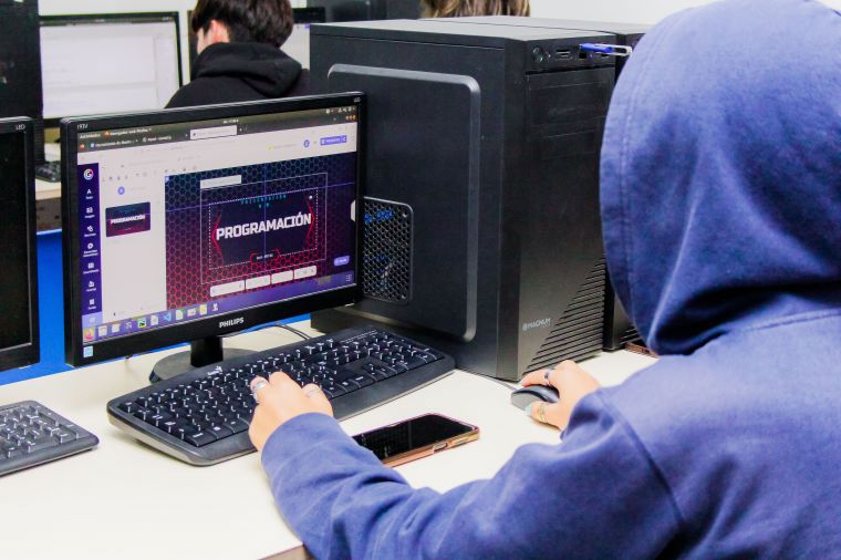 Reacondicionamiento de Internet en el IPET N° 363