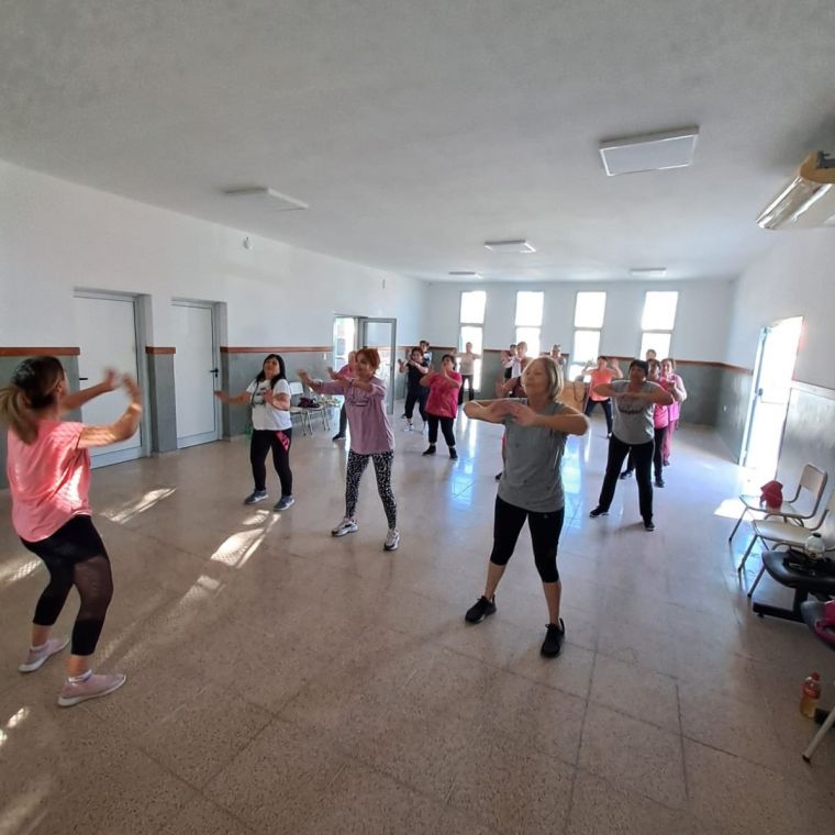Taller de Zumba Adaptada Para Personas Mayores